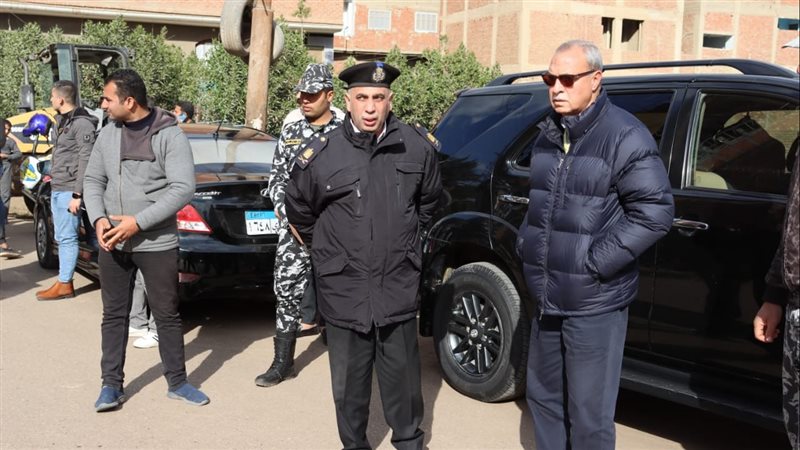 محافظ القليوبية خلال