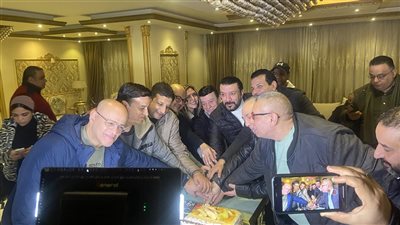 أخبار الفن اليوم: مصطفى كامل يحتفل بتراجعه عن استقالته من منصب نقيب الموسيقيين.. ونوال الزغبي تطرح 