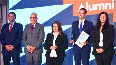 وزيرة الهجرة تشارك في احتفالية تكريم المتميزين من شباب خريجي الجامعات البريطانية من المصريين 