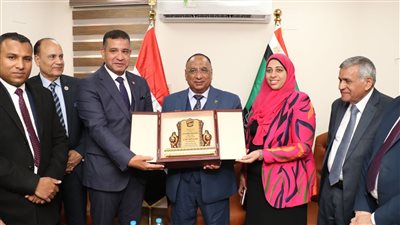 قضايا الدولة تفتتح فرع الغردقة وتضع حجر أساس مبنى البحر الأحمر (صور) 