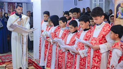  الأنبا جوارجيوس يدشن أواني خدمة كنيسة الأنبا أنطونيوس