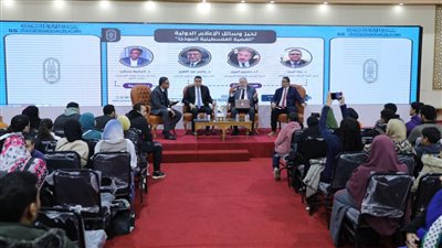 ندوة بجناح الأزهر تطالب بإدراج التربية الإعلامية مادة إلزامية في مناهج التعليم
