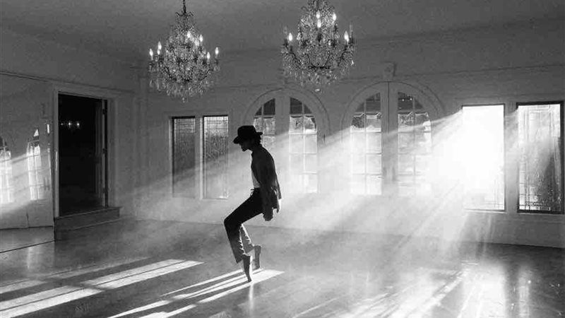 Michael، فيتو