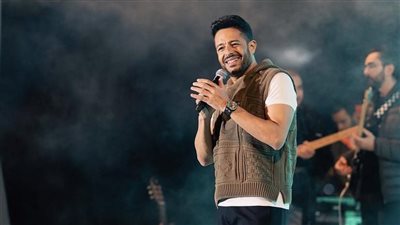 محمد حماقي يشعل حفله في جدة بـ لمون نعناع ولو هتسيب (فيديو وصور)