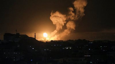 المرصد السوري يكشف حصيلة قتلى الموالين لإيران في الضربات الأمريكية 