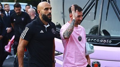 لامبورجيني ومراكب، استقبال غير مسبوق لميسي في هونج كونج (فيديو وصور)