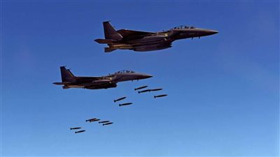 خبير عسكري لفيتو: الضربات الأمريكية على سوريا والعراق مسرحية مفبركة 