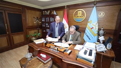 محافظ كفر الشيخ يعتمد نتيجة الفصل الدراسي الأول للشهادة الإعدادية بنسبة نجاح 80.33% 