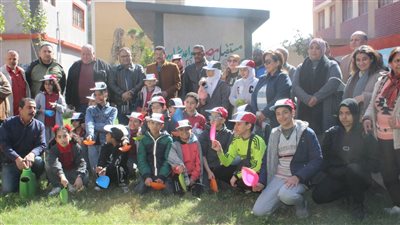 البيئة تشارك في حملة زراعة 300 شجرة مثمرة بمدارس القاهرة 