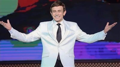 بعد تدخل نقيب الممثلين، بيان جديد من الفنان محمد صبحي بشأن أزمته مع الشركة المتحدة