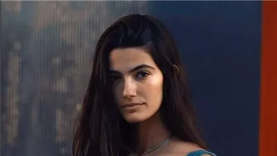 أخبار الفن اليوم: وفاة والدة الفنانة تارا عماد.. و305 آلاف زائر لمعرض القاهرة للكتاب اليوم.. وعدد الجمهور يتجاوز الدورة السابقة