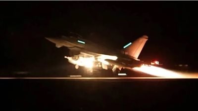 الحوثيون عن الغارات الأمريكية البريطانية: حرب مفتوحة وعلى الأعداء تحمل الضربات