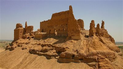 دمشق تدين الضربات الأمريكية في محيط قلعة الرحبة الأثري