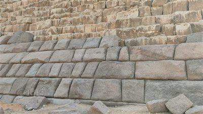 طلب إحاطة بشأن مشروع تبليط هرم منكاورع