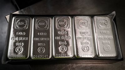 بكام جرام الفضة الآن، حركة مؤشر المعدن الأبيض ‏عالميا اليوم الأحد (آخر تحديث)