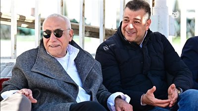 حسين لبيب يحضر مران الزمالك استعدادا لمواجهة الإسماعيلي 