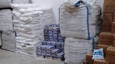 تموين الشرقية: ضبط 8 أطنان سلع غذائية مجهولة بمركز أبو كبير