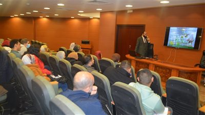 مدينة الأبحاث العلمية تنظم ورشة عمل حول استخدامات كروماتوغرافيا السائل عالية الدقة
