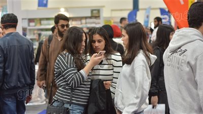 15 صورة ترصد جمهور معرض القاهرة للكتاب في يومه الحادي عشر