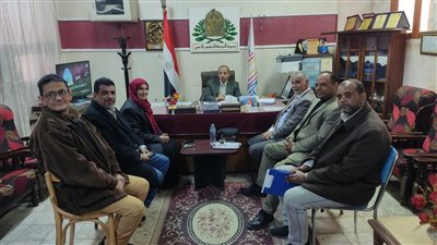 وكيل تعليم الأقصر يعقد اجتماعا مع ممثلي الأكاديمية المهنية للمعلم