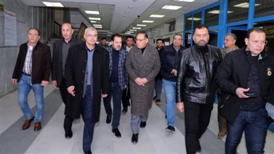 محافظ الشرقية ورئيس جامعة الزقازيق يطمئنان على الحالة الصحية لمصابي غزة 