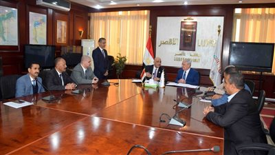 محافظ الأقصر يوقع بروتوكول ترميم مدرسة الشهيد حسن جلال بمنحة 4 ملايين