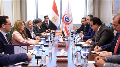 وزير الصحة يبحث خطة الدعم الصحي للفلسطينيين القادمين من غزة