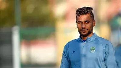 عمره وأرقامه ورحلته بالملاعب، كل ما تريد معرفته عن حارس الأهلي الجديد