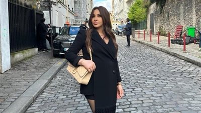 إليسا بالأسود في أحدث ظهور من باريس