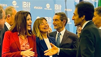 بسام راضي يفتتح الجناح المصرى بمعرض ميلانو السياحى الدولي بحضور وزيرة السياحة الإيطالية