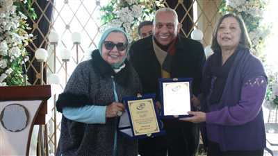 منهم عواطف عبد الرحمن وماجي الحلواني وعلي عجوة، 