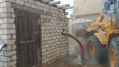 إزالة 13 حالة تعدٍّ على أراضي أملاك الدولة بفايد في الإسماعيلية (صور) 