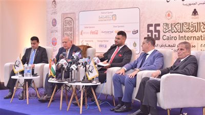 مشتركون بمعرض الكتاب: إسرائيل أبدعت في صنع أجيال من المقاومة