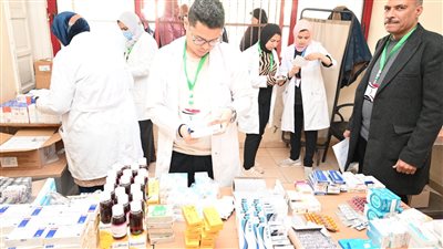 جامعة الفيوم تنظم قافلة طبية بقرية زاوية الكرادسة