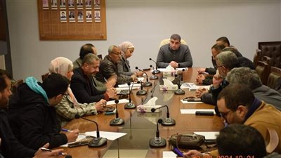 رئيس الشيخ زايد يناقش مشاكل سكان مشروع جنة