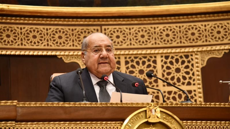 رئيس الشيوخ بجلسة