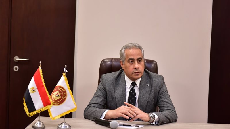 حسن شحاتة وزير العمل،فيتو