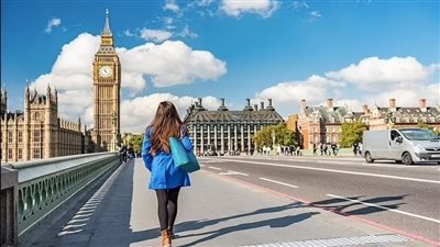 دراسة طبية حديثة: المشي يحسن صحة الموظفين