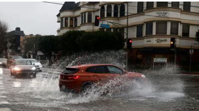 مصرع 3 أشخاص جراء عاصفة عاتية في كاليفورنيا (صور)