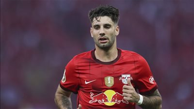 ليفربول يخسر نجمه شهرًا للإصابة 