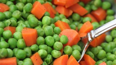 استعدادا لشهر رمضان المبارك، طريقة تفريز البسلة بالجزر