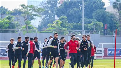 الظهور الأول لـ عمر كمال والزنفلي في مران الأهلي (فيديو)