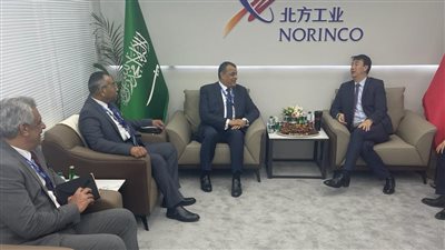 وزير الدولة للإنتاج الحربي يتفقد جناح نورينكو الصينية بمعرض الدفاع العالمي