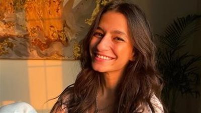 أميرة أديب تسخر من مشاجرتها مع آية سليم في 