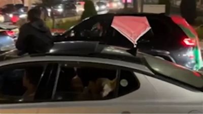 شاهد، ماذا فعل ولي عهد الأردن في شوارع عمان بعد تأهل 