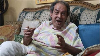 وفاة الشاعر والفنان التشكيلي مجدي نجيب