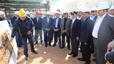 وزير البترول يتفقد توسعات محطة ضواغط غاز دهشور ومركز التحكم التبادلي الجديد