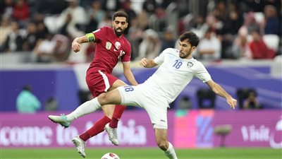 منتخب قطر يتأخر أمام أوزبكستان في الشوط الأول بتصفيات كأس العالم