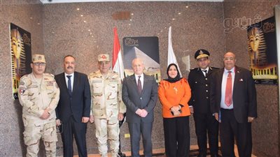 رئيس جامعة الأقصر يشهد الاحتفال بيوم الشهيد وتكريم أسر مصابي العمليات الحربية (صور)