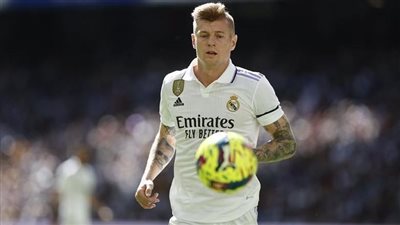 بعد اهتمام مانشستر يونايتد والسيتي، قرار حاسم من ريال مدريد بشأن كروس 